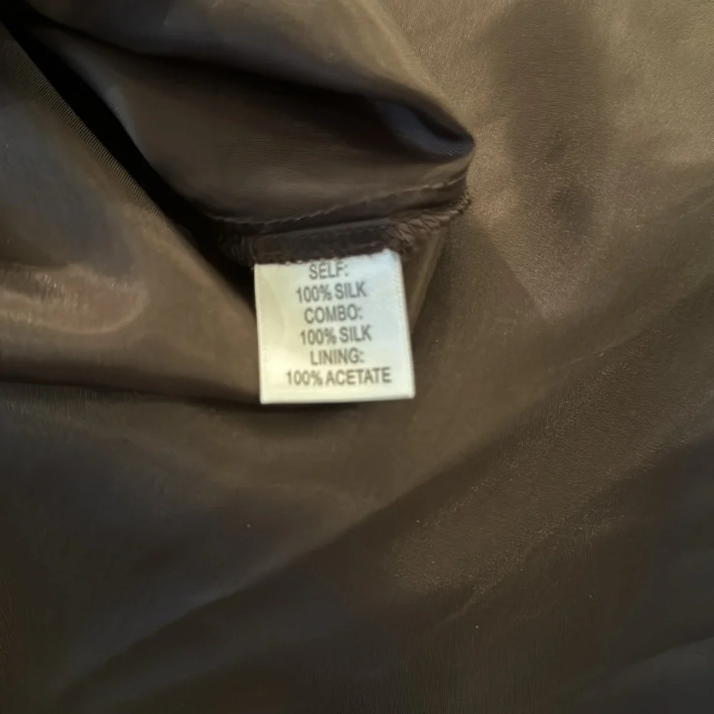 Talbots woman’s silk dress. Size 16 - Picture 11 of 12